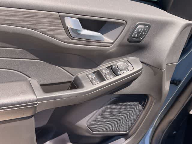 Thumbnail: 2024 Ford Escape - 30