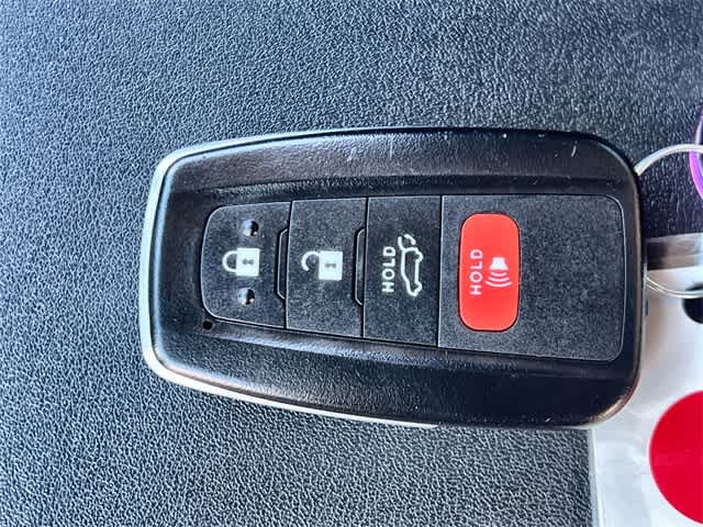 Thumbnail: 2020 Toyota Highlander - 21