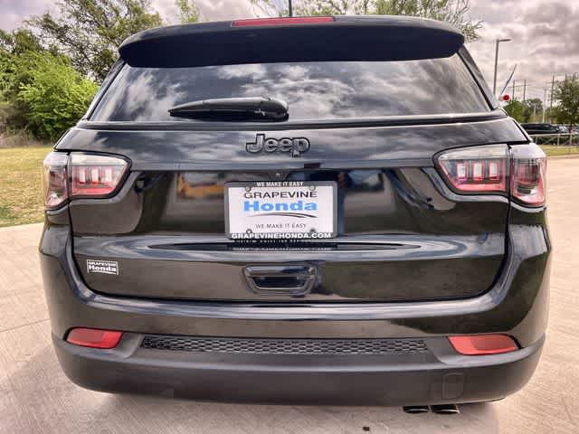 Thumbnail: 2022 Jeep Compass - 6