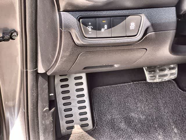 Thumbnail: 2022 Kia Forte - 29