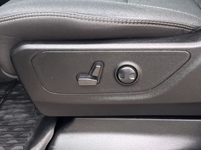 Thumbnail: 2025 RAM 1500 - 31