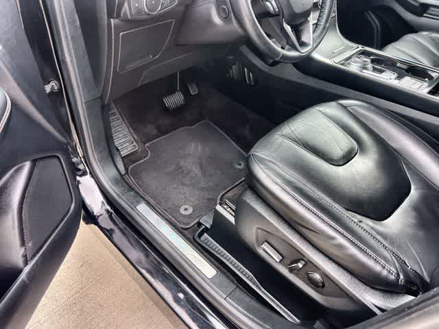 Thumbnail: 2019 Ford Edge - 3