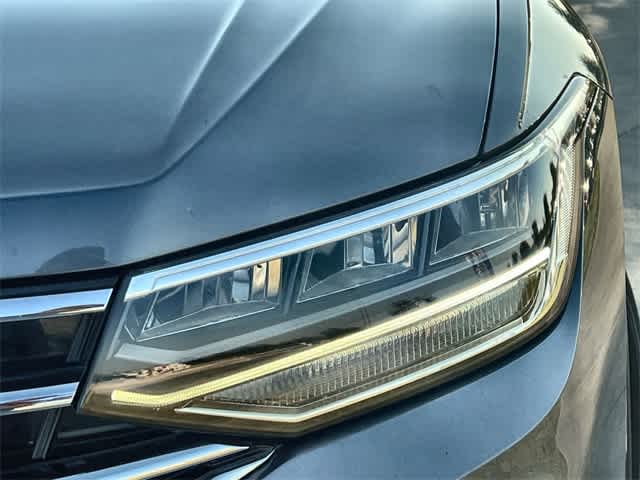 Thumbnail: 2022 Volkswagen Tiguan - 24
