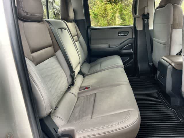 Thumbnail: 2022 Nissan Frontier - 14