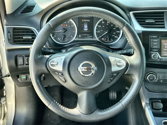 Thumbnail: 2016 Nissan Sentra - 17
