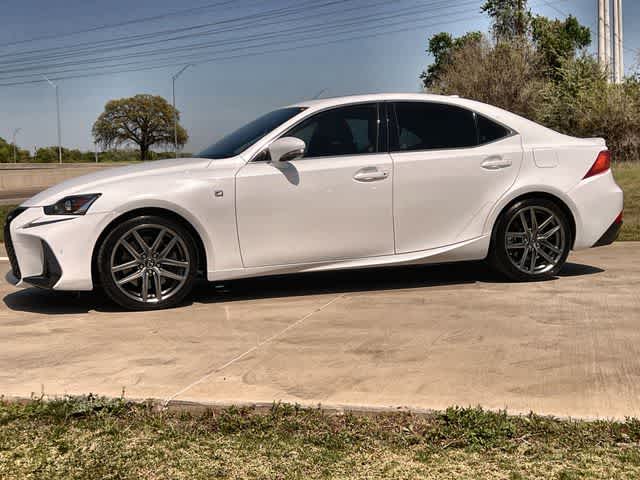 Thumbnail: 2018 Lexus IS - 4