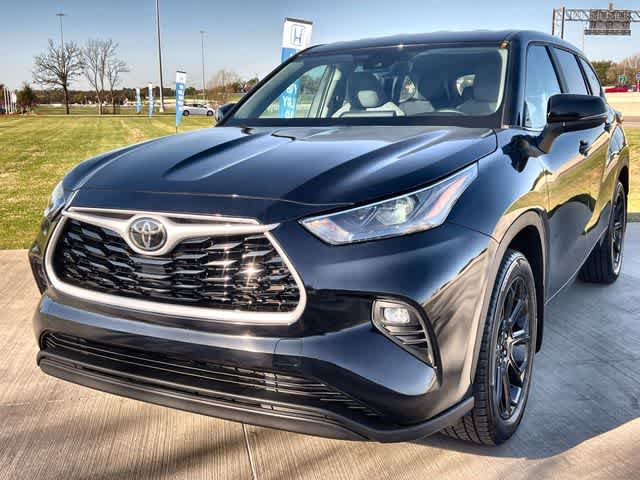 Thumbnail: 2024 Toyota Highlander - 2