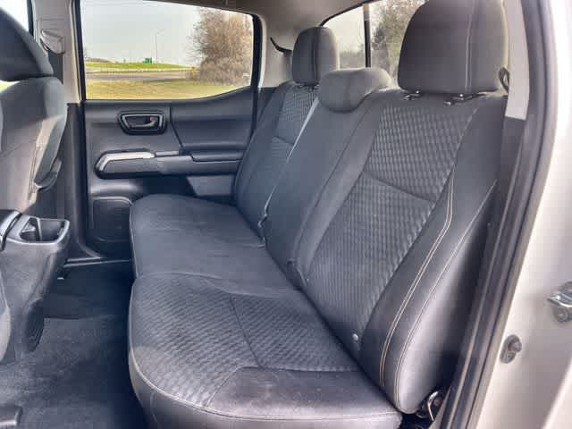 Thumbnail: 2021 Toyota Tacoma - 14