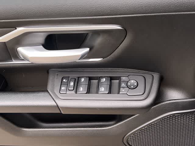 Thumbnail: 2025 RAM 1500 - 30