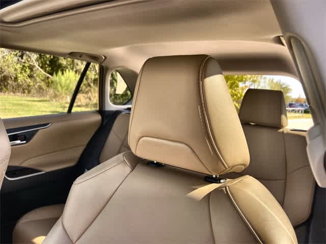 Thumbnail: 2025 Toyota RAV4 - 25