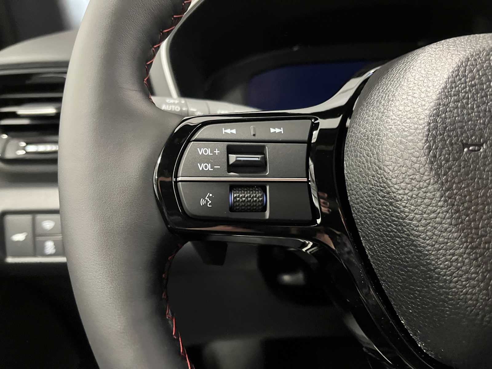 Thumbnail: 2025 Honda Pilot - 14