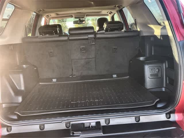 Thumbnail: 2016 Toyota 4Runner - 20