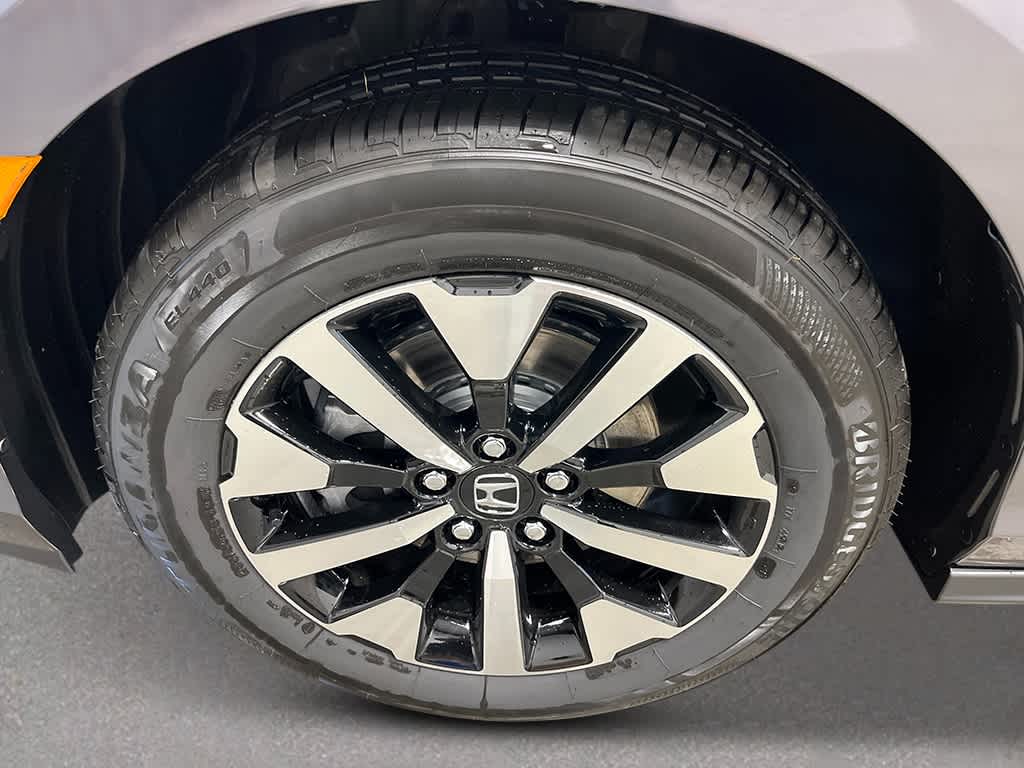 Thumbnail: 2026 Honda Odyssey - 10