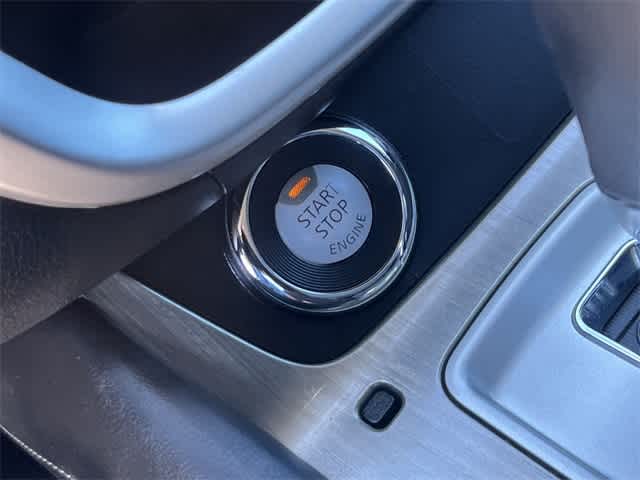 2015 Nissan Murano SV 28