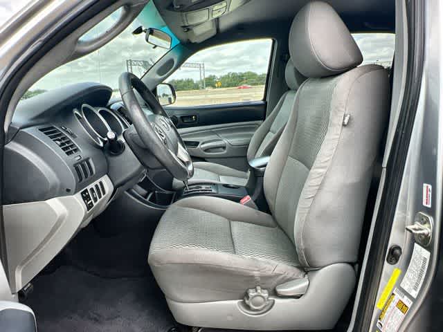 Thumbnail: 2014 Toyota Tacoma - 11