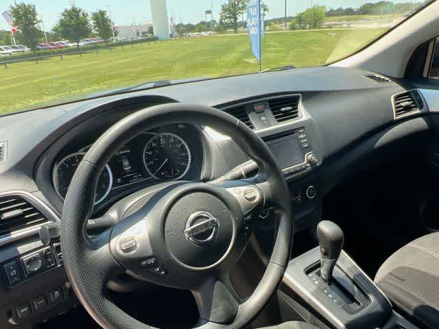 Thumbnail: 2018 Nissan Sentra - 15