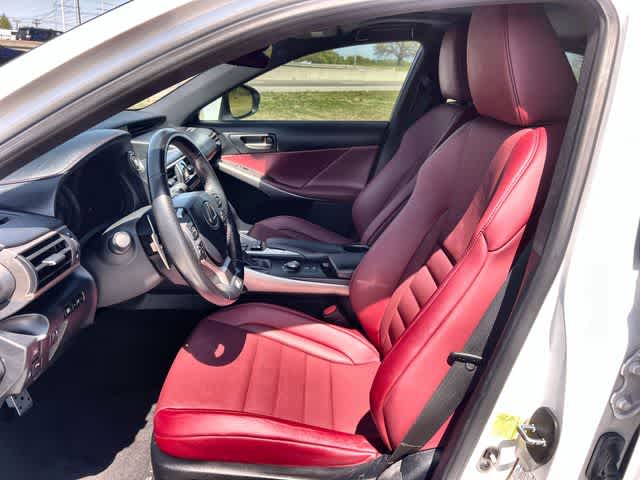 Thumbnail: 2018 Lexus IS - 11