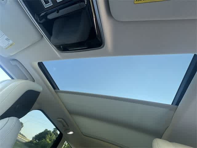 Thumbnail: 2019 Land Rover Range Rover Sport - 32