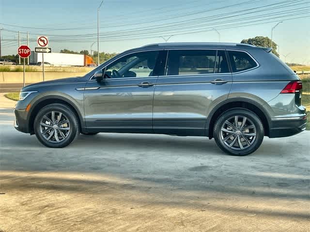 2022 Volkswagen Tiguan SE photo 4