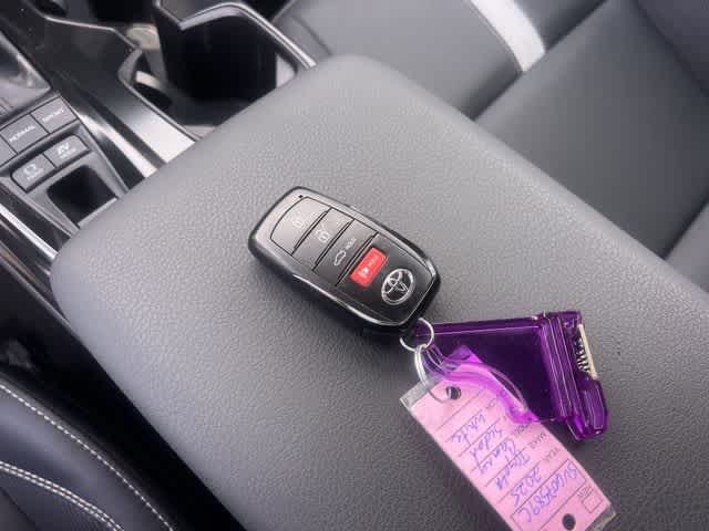 Thumbnail: 2025 Toyota Camry - 21