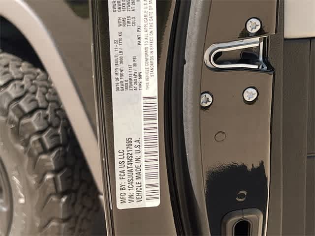 Thumbnail: 2022 Jeep Wagoneer - 22