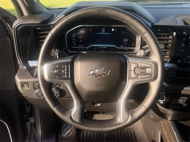 Thumbnail: 2023 Chevrolet Silverado 1500 - 17
