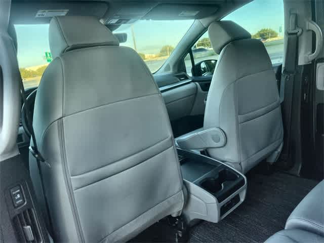 Thumbnail: 2022 Honda Odyssey - 13
