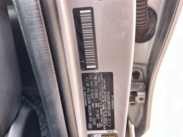 Thumbnail: 2021 Kia Forte - 22