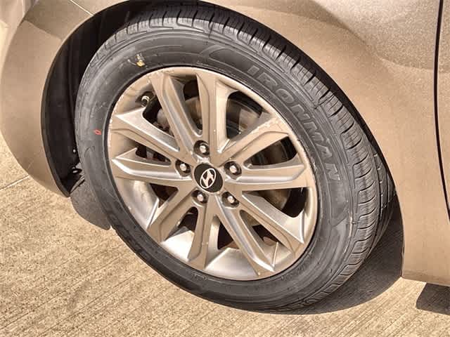 Thumbnail: 2014 Hyundai Elantra - 9