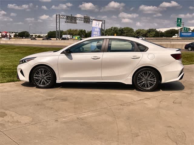 Thumbnail: 2024 Kia Forte - 4