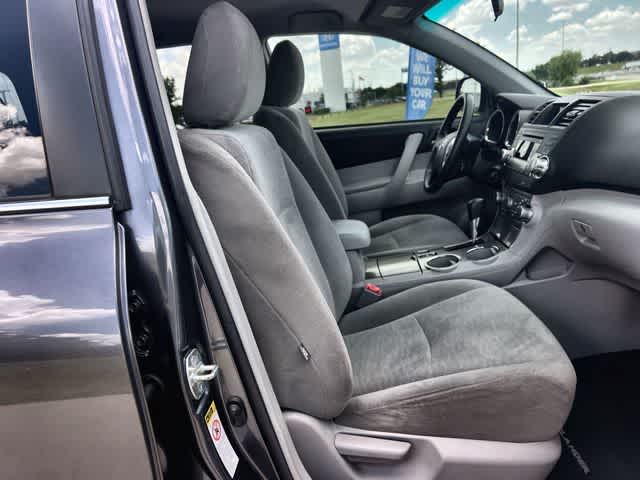 Thumbnail: 2012 Toyota Highlander - 11
