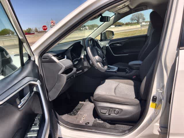 Thumbnail: 2022 Toyota RAV4 - 3