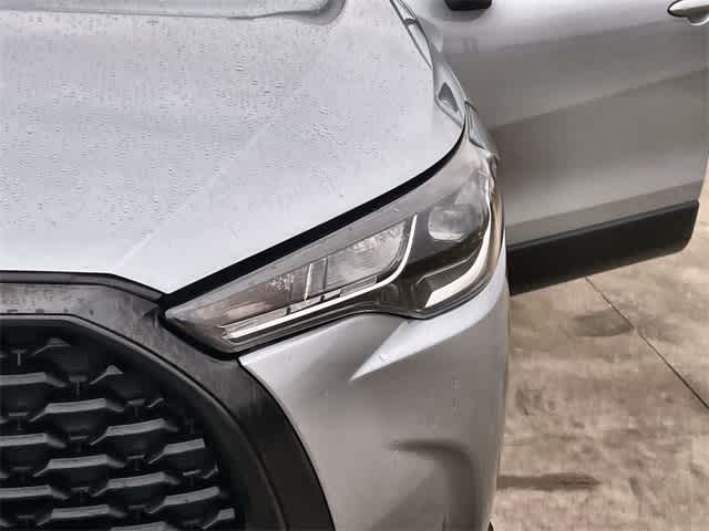 Thumbnail: 2022 Toyota Corolla Cross - 24