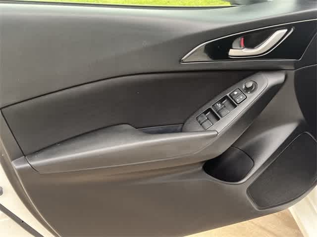 2016 Mazda Mazda3 i Sport 30