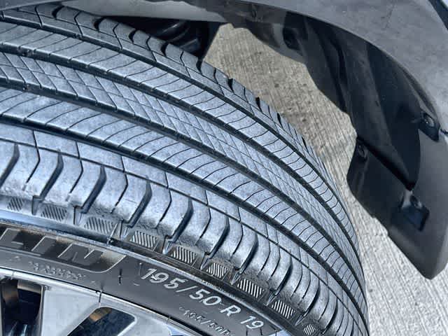 Thumbnail: 2024 Toyota Prius - 23