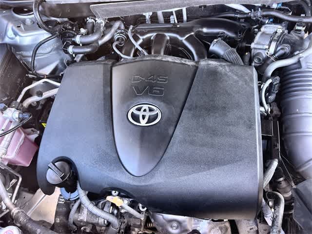 Thumbnail: 2020 Toyota Highlander - 10