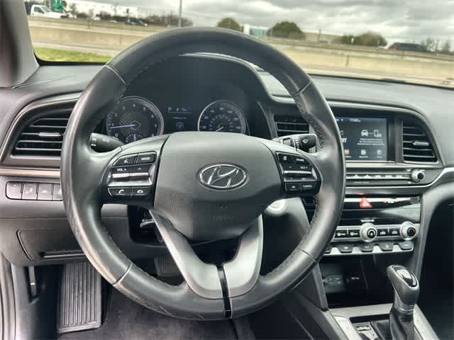 Thumbnail: 2019 Hyundai Elantra - 17