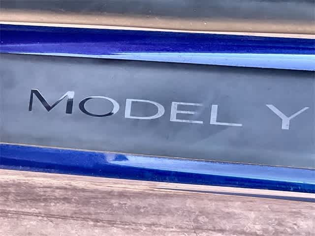 Thumbnail: 2023 Tesla Model Y - 8