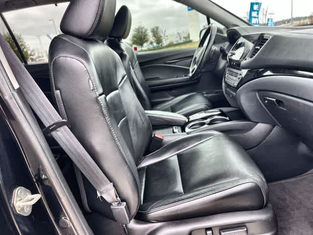 Thumbnail: 2019 Honda Pilot - 12