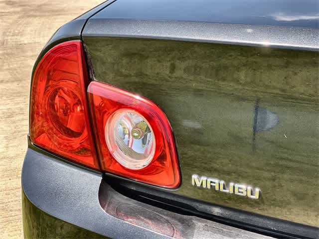 Thumbnail: 2012 Chevrolet Malibu - 8