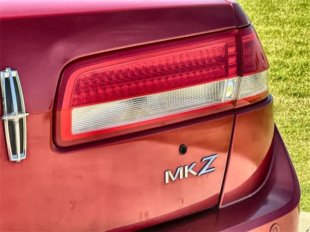 Thumbnail: 2010 Lincoln MKZ - 8