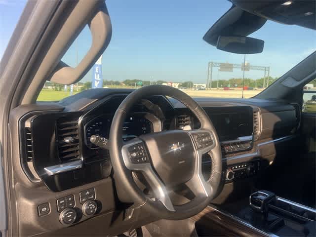Thumbnail: 2023 Chevrolet Silverado 1500 - 15