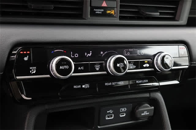Thumbnail: 2025 Honda Pilot - 16