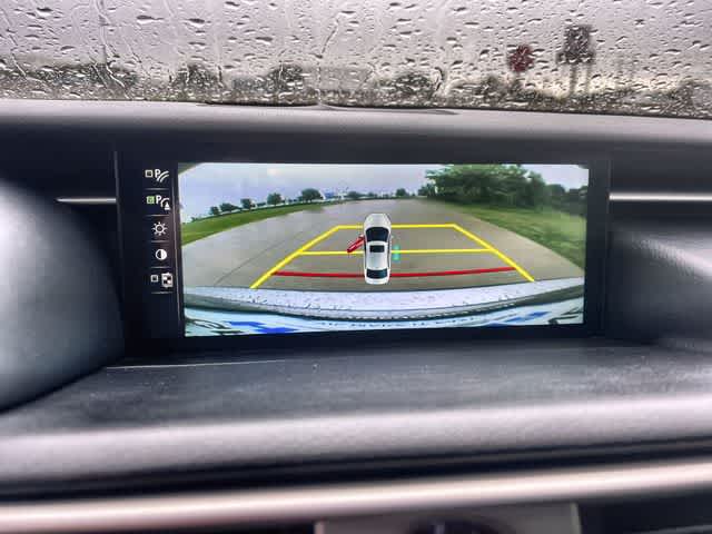 Thumbnail: 2015 Lexus IS - 26