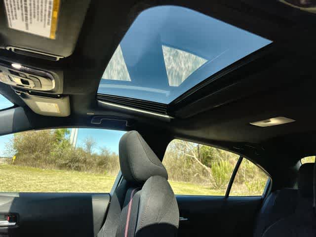 Thumbnail: 2024 Toyota Corolla - 32