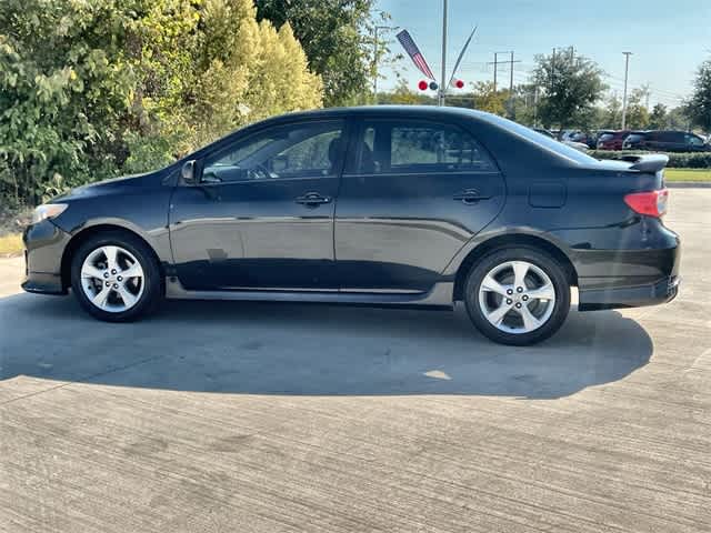Thumbnail: 2012 Toyota Corolla - 4