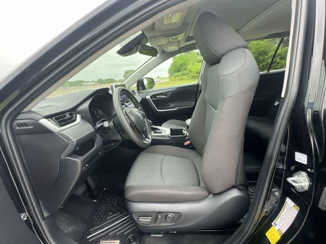 Thumbnail: 2024 Toyota RAV4 - 11