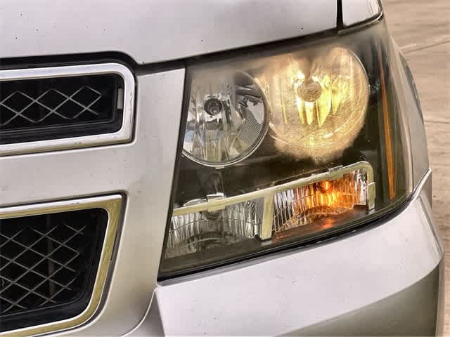 Thumbnail: 2014 Chevrolet Suburban - 24