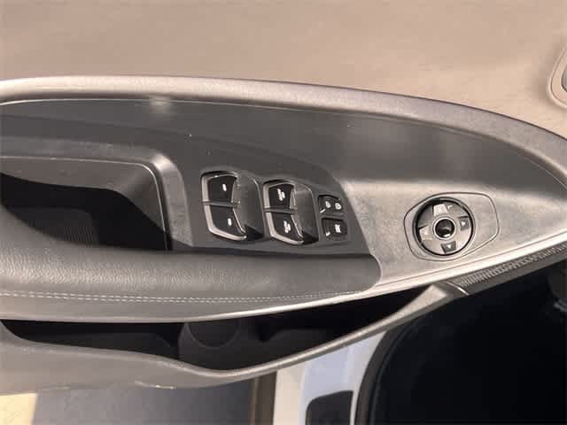 Thumbnail: 2017 Hyundai Santa Fe - 29