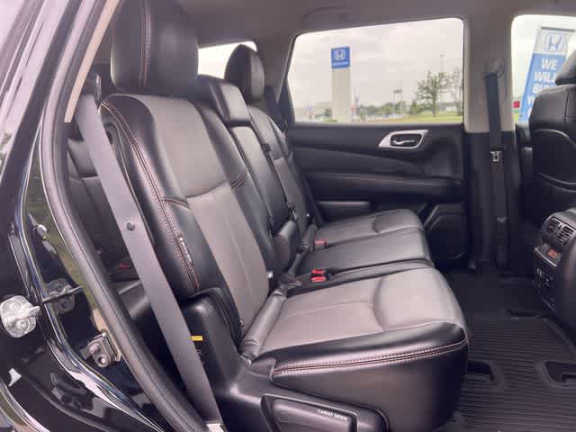 Thumbnail: 2019 Nissan Pathfinder - 14